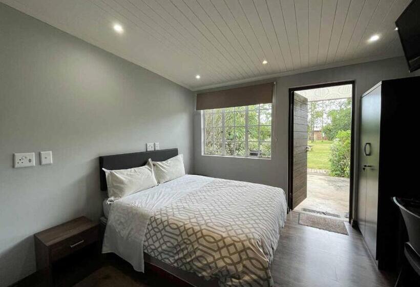 بنسيون Halleria Self Catering