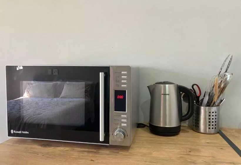 ペンション Halleria Self Catering