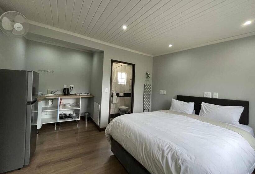 بنسيون Halleria Self Catering