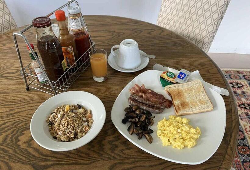 بنسيون Halleria Self Catering