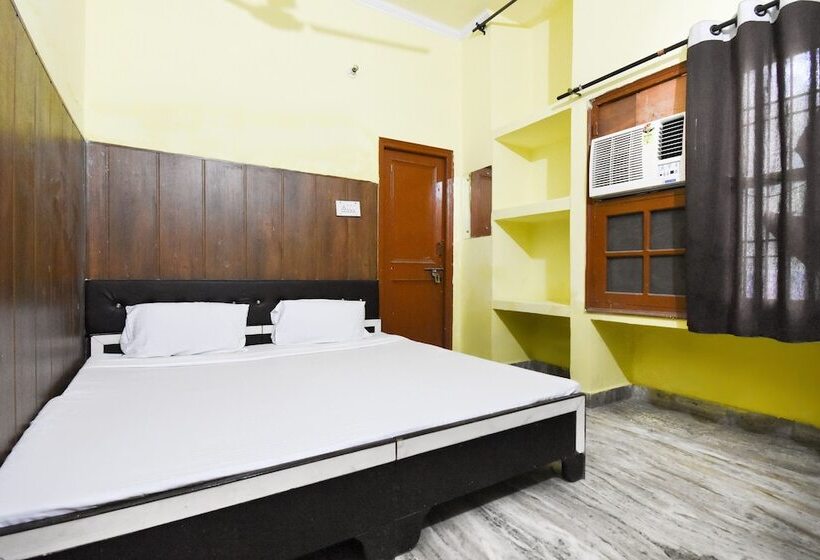 Spot On 49295 Hotel Kohinoor Park