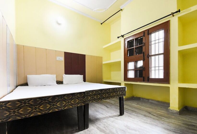 Spot On 49295 Hotel Kohinoor Park