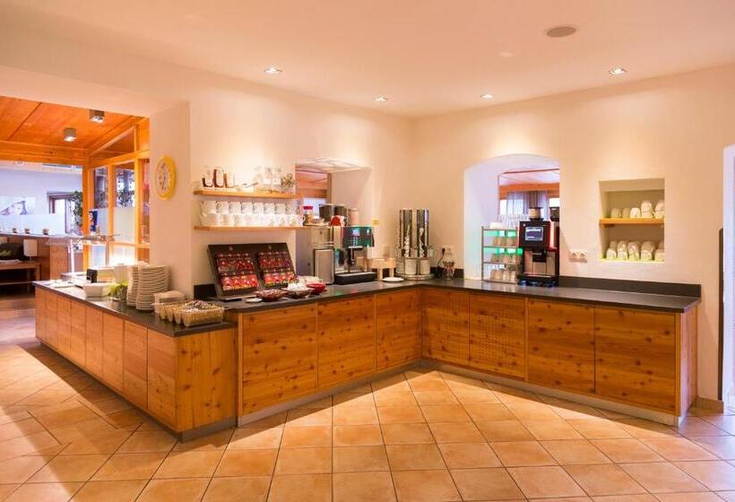 酒店 Ramsi, Mein Familien