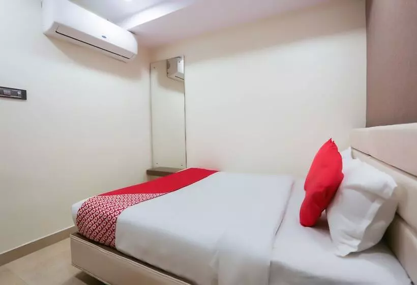 ホテル Oyo 47587  Ganesh Bhawan