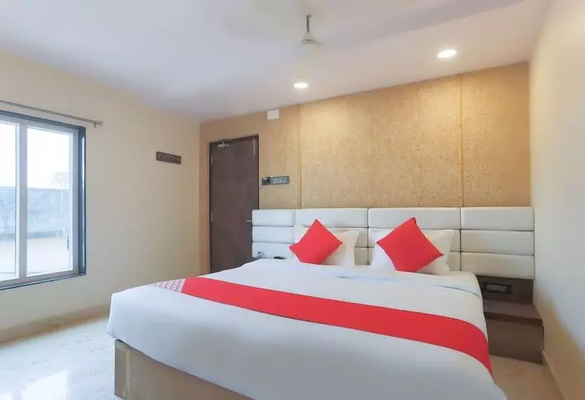 ホテル Oyo 47587  Ganesh Bhawan