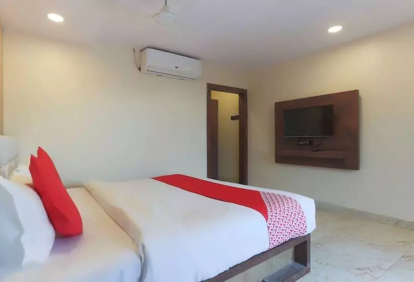 ホテル Oyo 47587  Ganesh Bhawan
