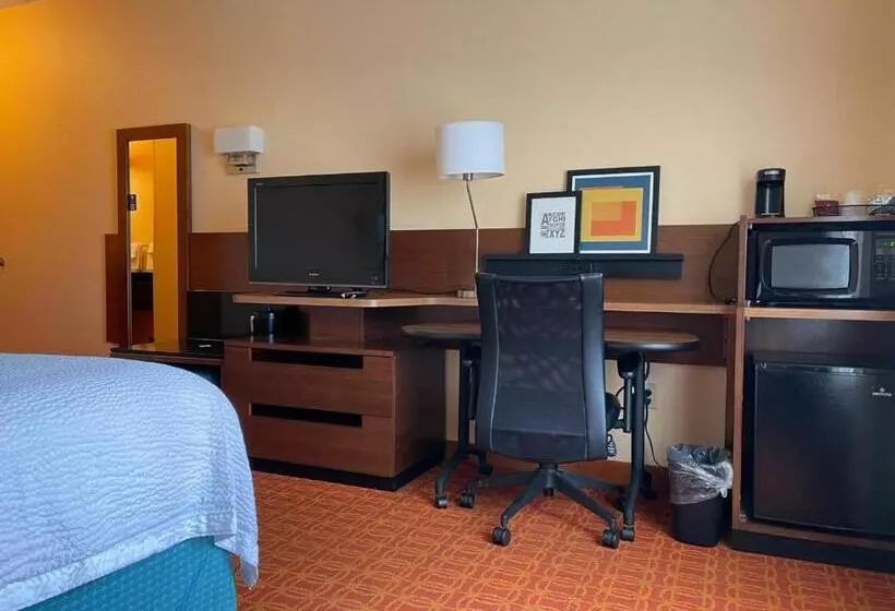 Отель Baymont By Wyndham Chambersburg