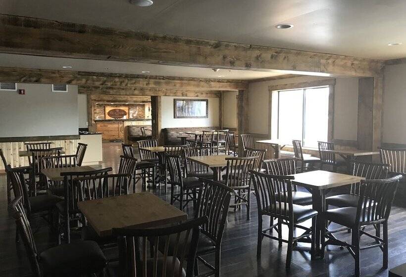 فندق Clubhouse Inn