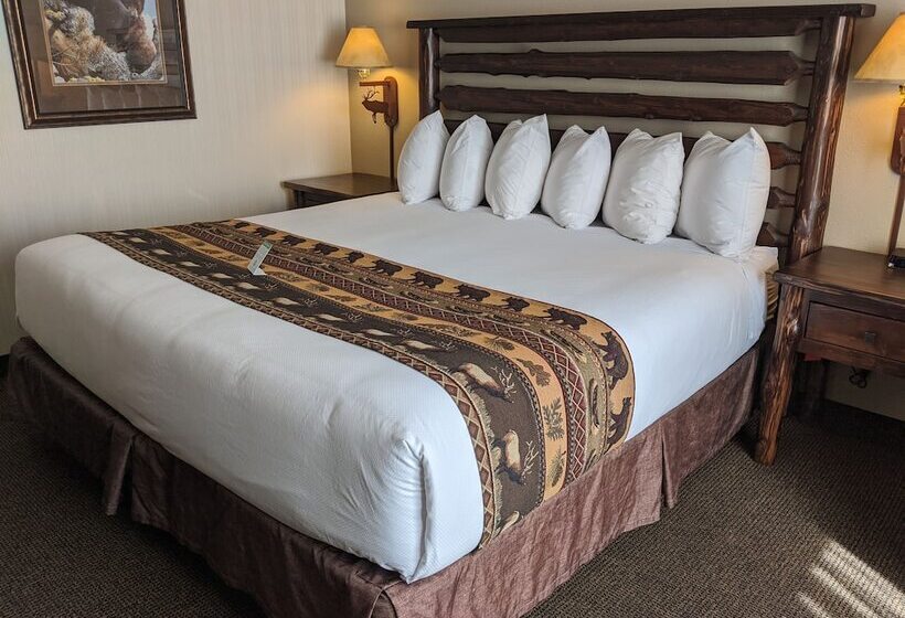 فندق Clubhouse Inn