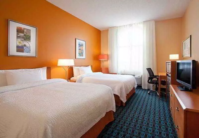 هتل Comfort Inn & Suites Phoenix North Deer Valley