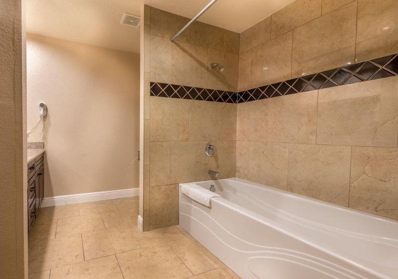 בית מלון כפרי Edge Water Inn