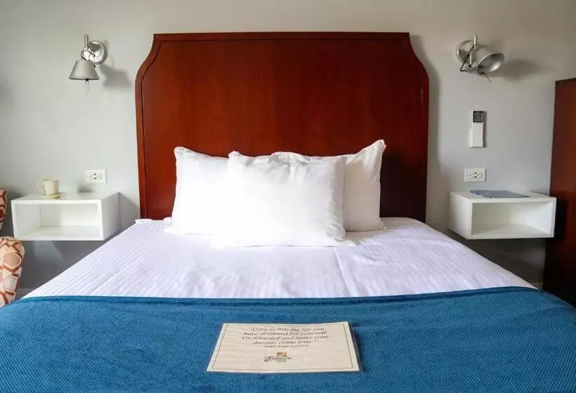 فندق Emerson Inn By The Sea