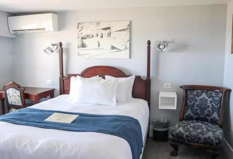 فندق Emerson Inn By The Sea