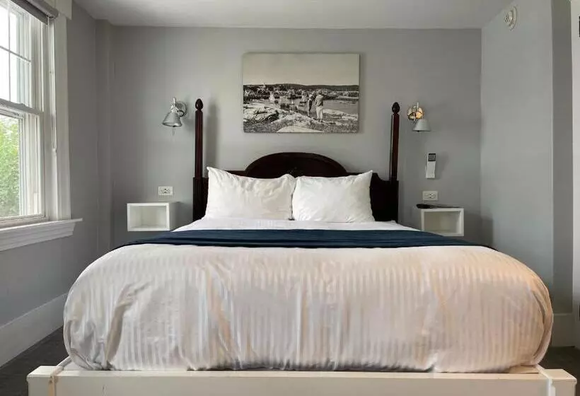 فندق Emerson Inn By The Sea