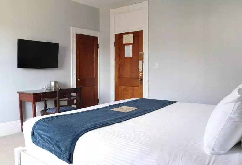 فندق Emerson Inn By The Sea