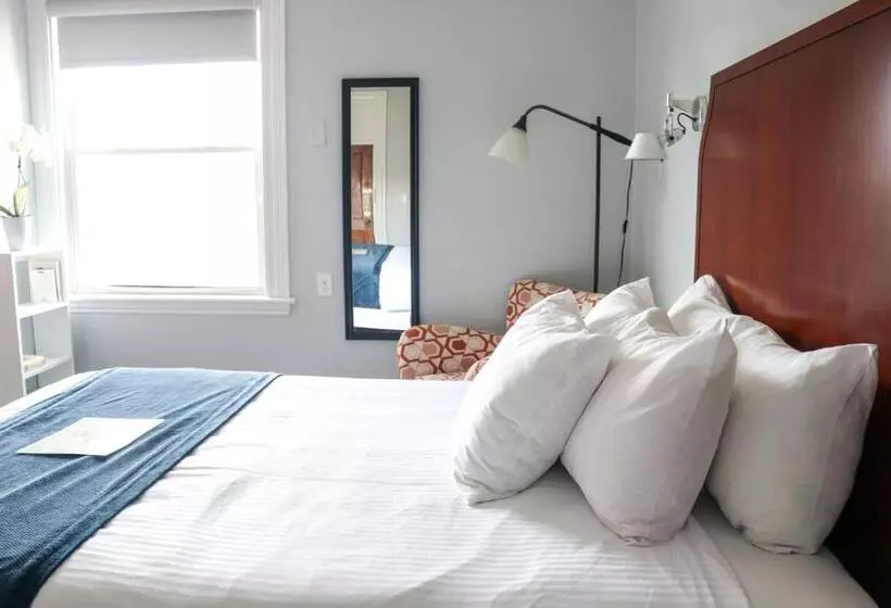 فندق Emerson Inn By The Sea