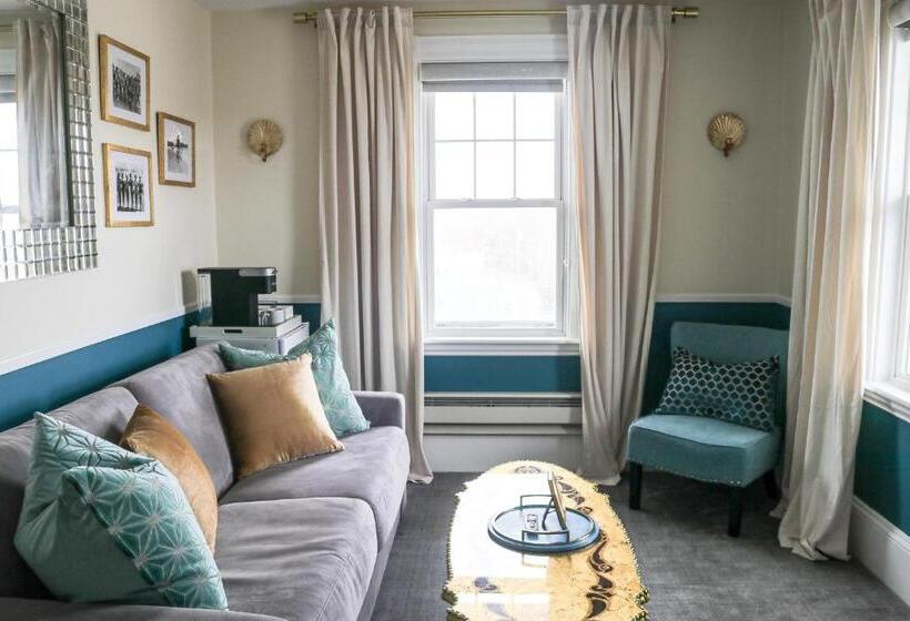 호텔 Emerson Inn By The Sea