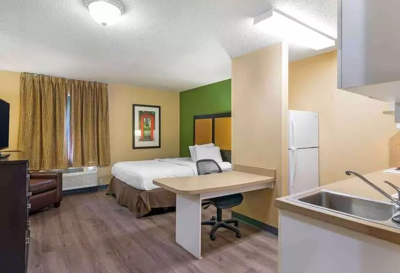 هتل Extended Stay America Suites  Kansas City  Airport
