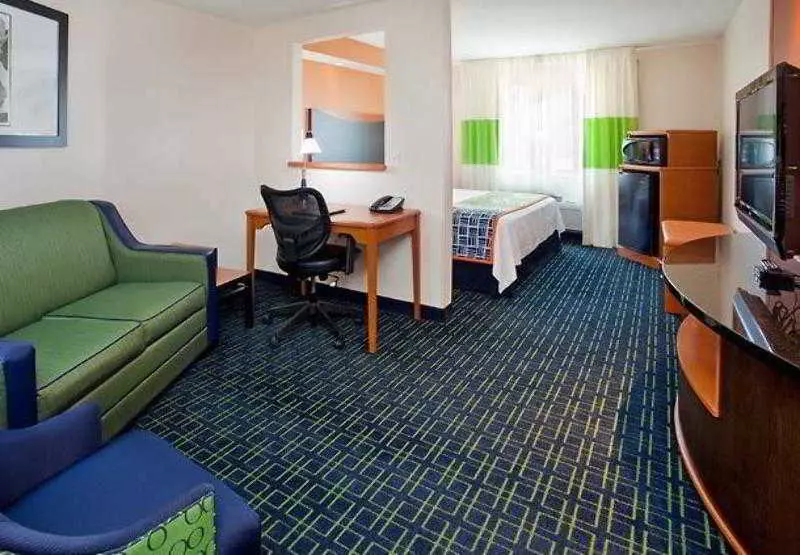 ホテル Comfort Inn & Suites