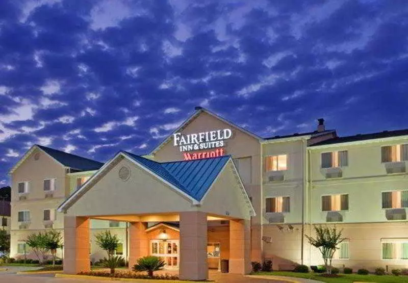 ホテル Comfort Inn & Suites
