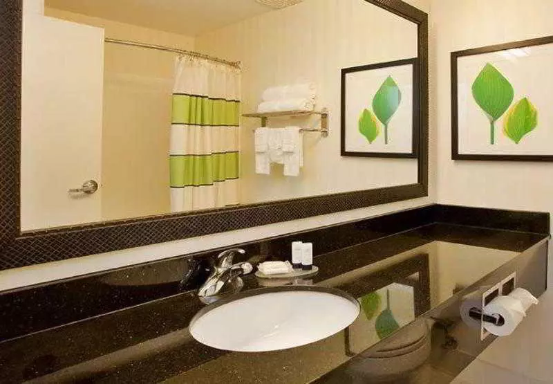 ホテル Comfort Inn & Suites