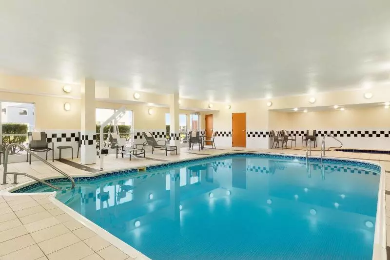 ホテル Comfort Inn & Suites