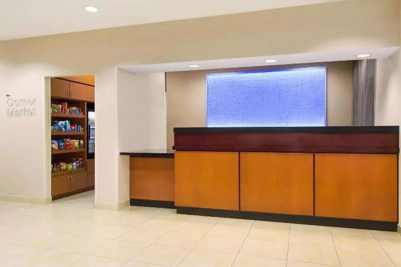 ホテル Comfort Inn & Suites