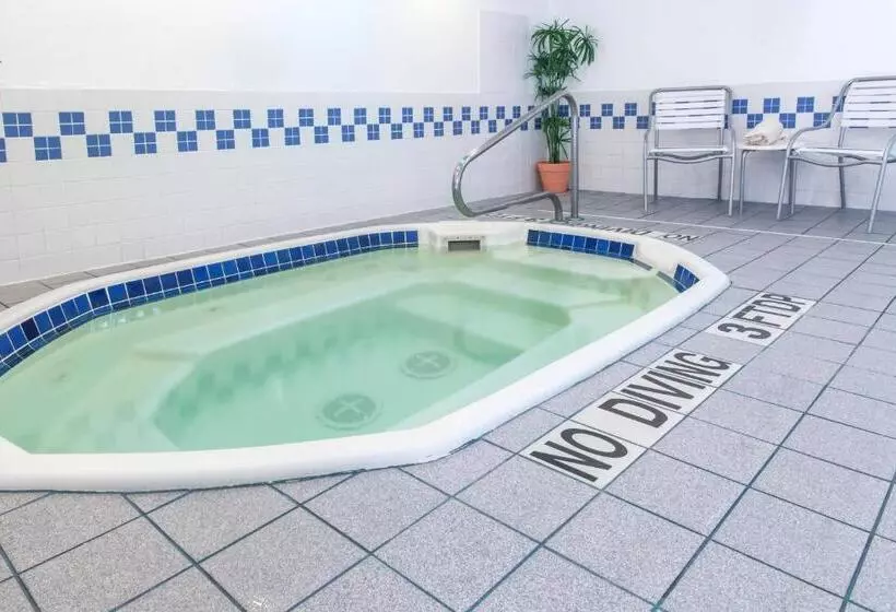 호텔 Fairfield Inn & Suites Canton