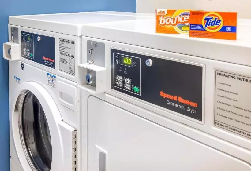 호텔 Fairfield Inn & Suites Canton