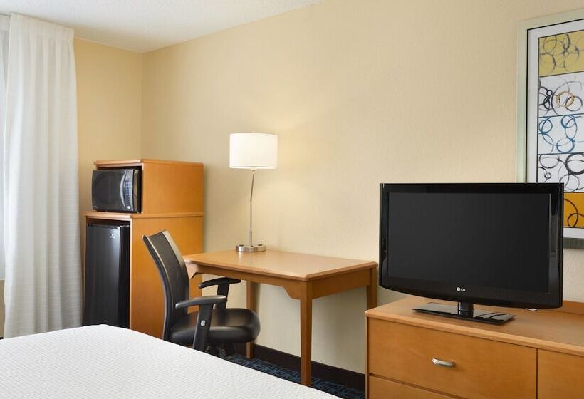 فندق Fairfield Inn & Suites Fort Worth University Drive