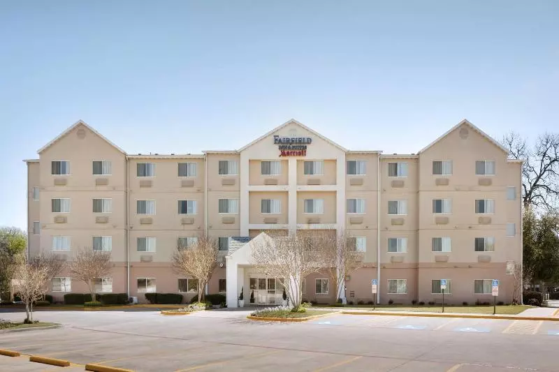 호텔 Fairfield Inn & Suites Fort Worth University Drive