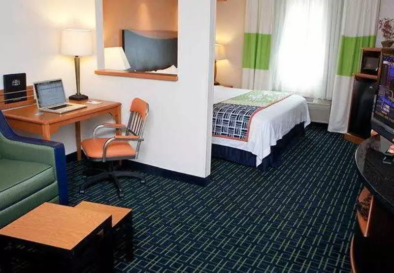 호텔 Fairfield Inn & Suites Fort Worth University Drive