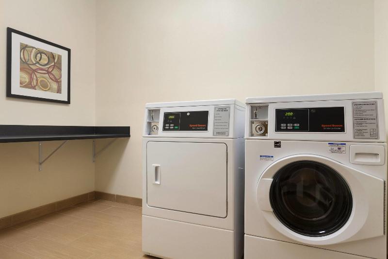 هتل Fairfield Inn & Suites Longview