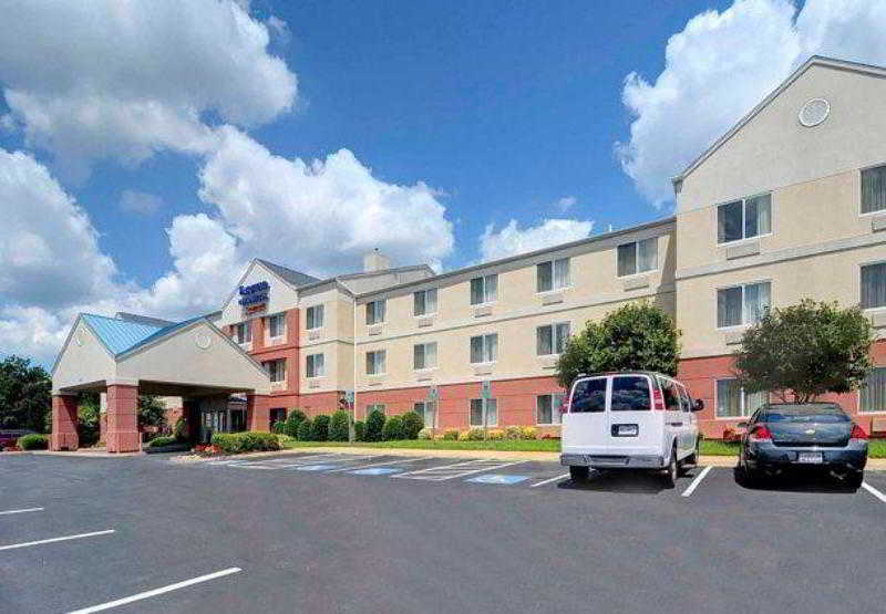 Отель Fairfield Inn And Suites By Marriott Potomac Mills Woodbridge