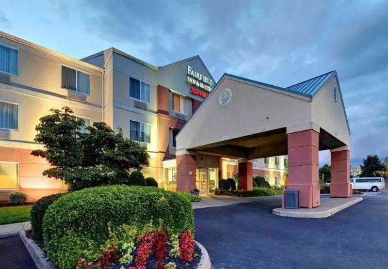 Отель Fairfield Inn And Suites By Marriott Potomac Mills Woodbridge