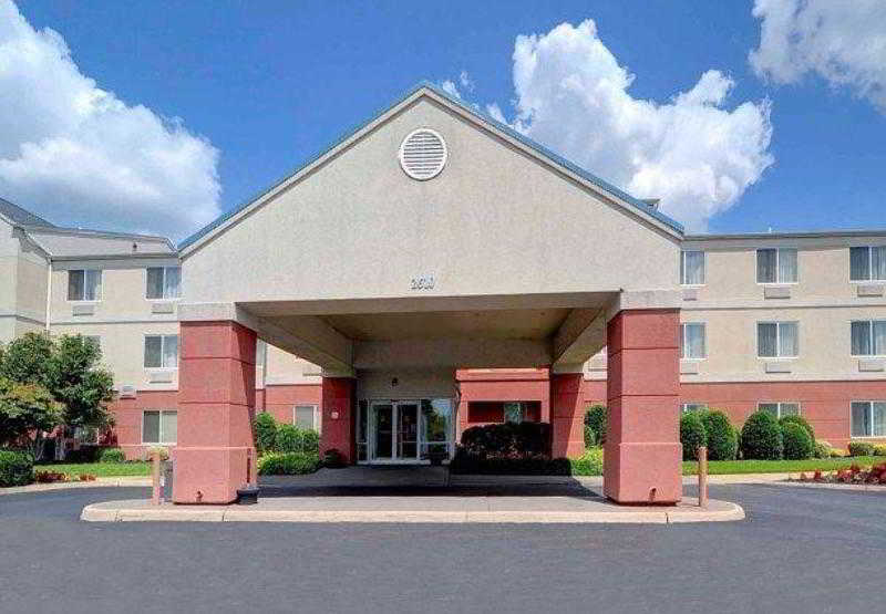 Отель Fairfield Inn And Suites By Marriott Potomac Mills Woodbridge