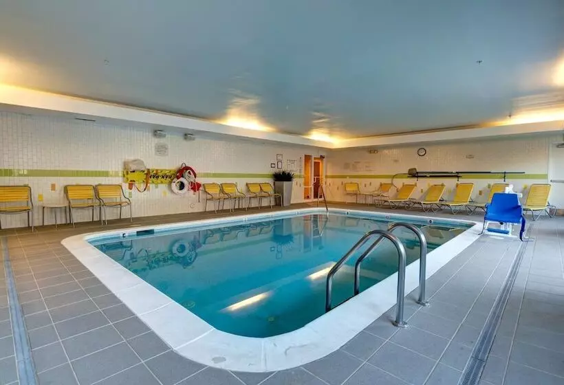 Отель Fairfield Inn And Suites By Marriott Potomac Mills Woodbridge