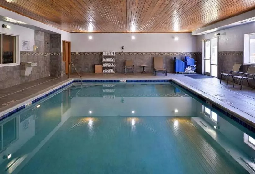 هتل Best Western Ottumwa Inn & Suites