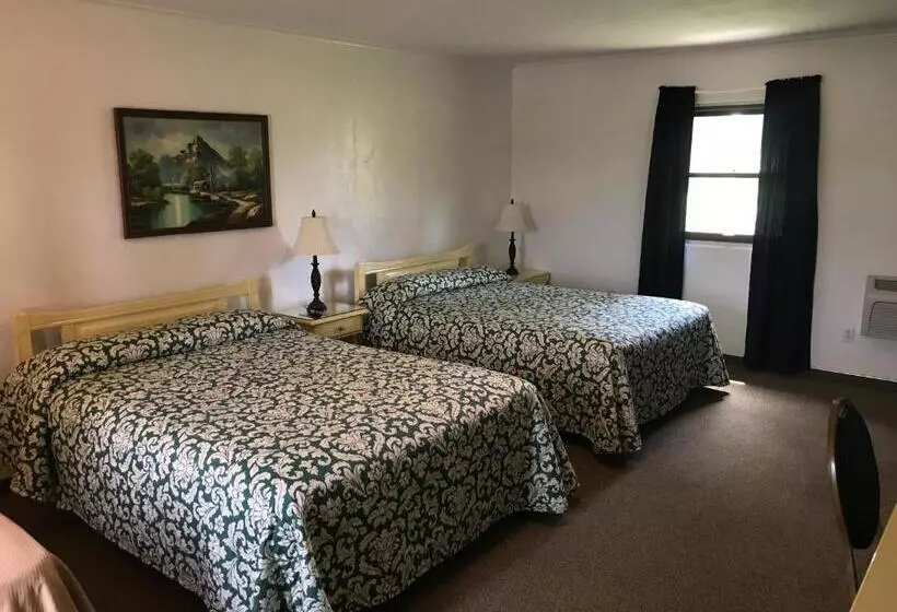 The Evergreen Motel In Kansas