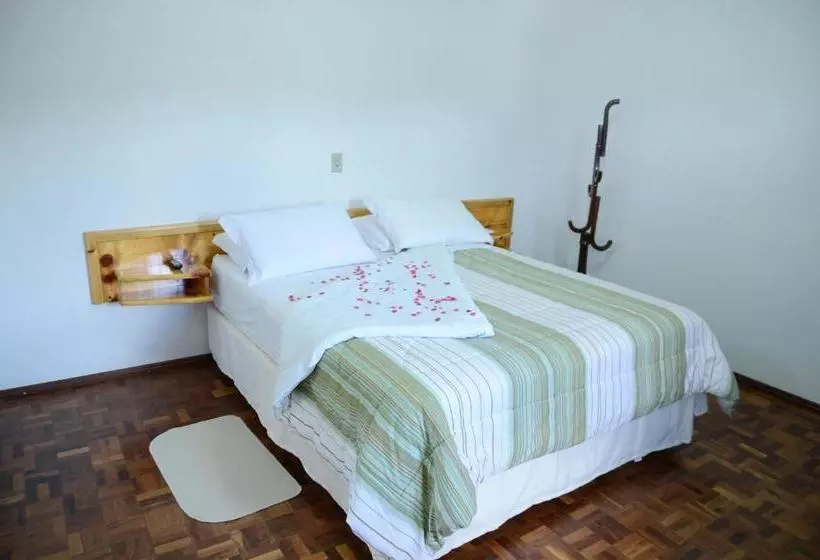 ペンション Pousada Adler