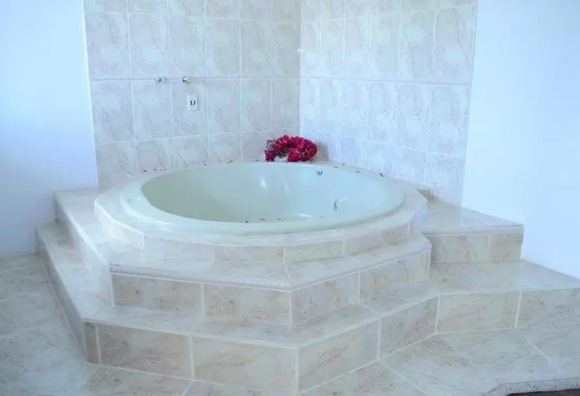 ペンション Pousada Adler