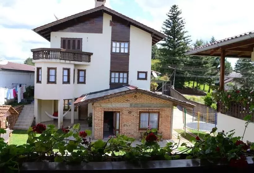 ペンション Pousada Adler