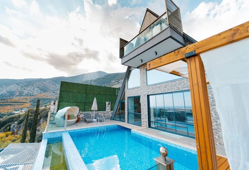 Fortunella Suites & Villas