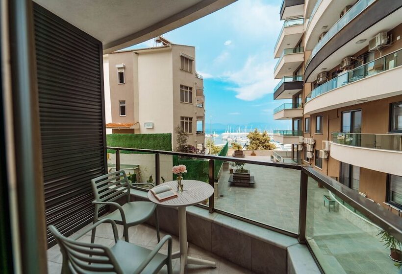 Fortunella Suites & Villas