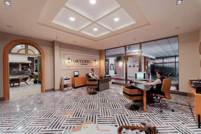Fortunella Suites & Villas