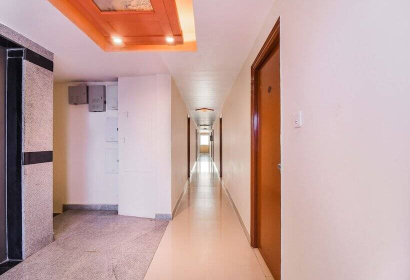 בית מלון כפרי Capital O 29342 Blu Resorts