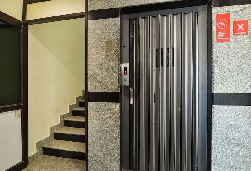 בית מלון כפרי Capital O 29342 Blu Resorts