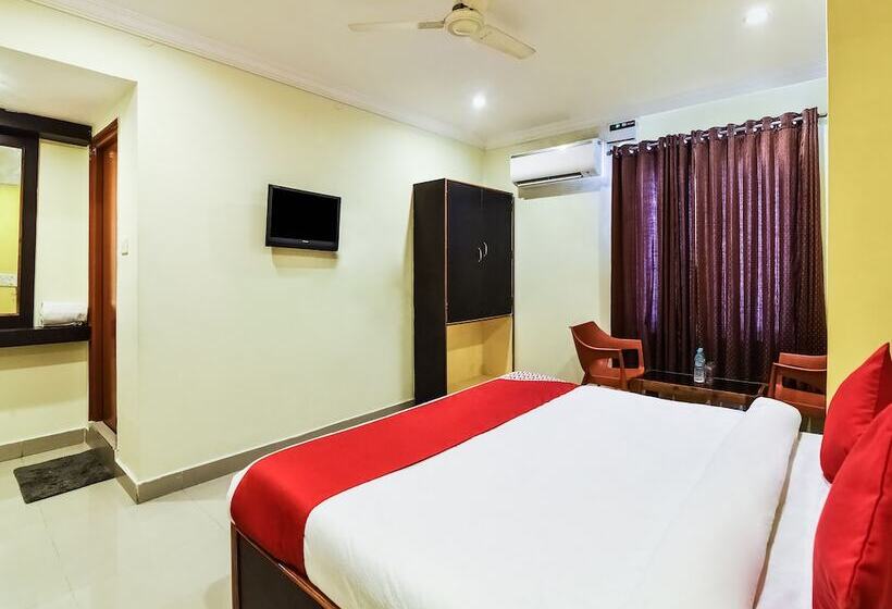 בית מלון כפרי Capital O 29342 Blu Resorts