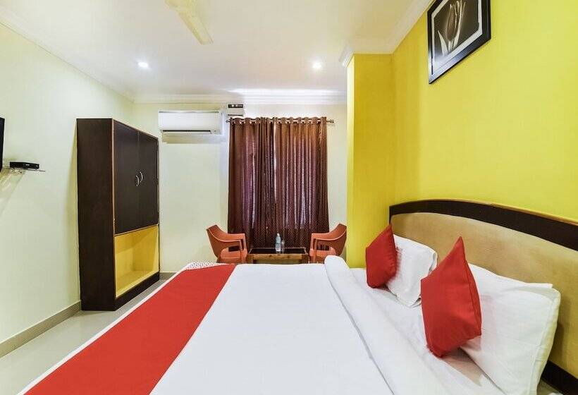 בית מלון כפרי Capital O 29342 Blu Resorts