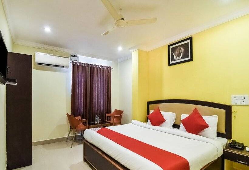 בית מלון כפרי Capital O 29342 Blu Resorts